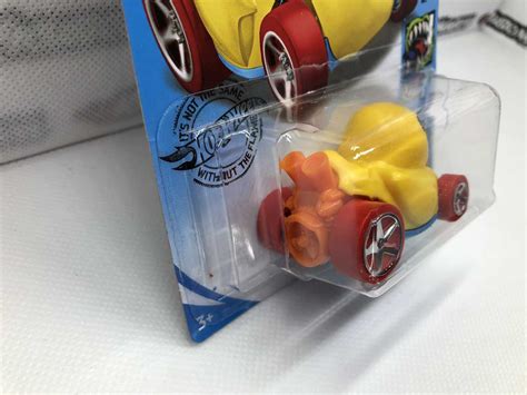 2020 Hot Wheels Duck N Roll New For 2020 Mainline Street Beasts