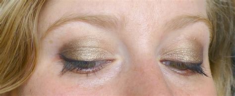 Makeup Bonne Mine Chic ou comment la Naked m a encore frappée Superfici Elle