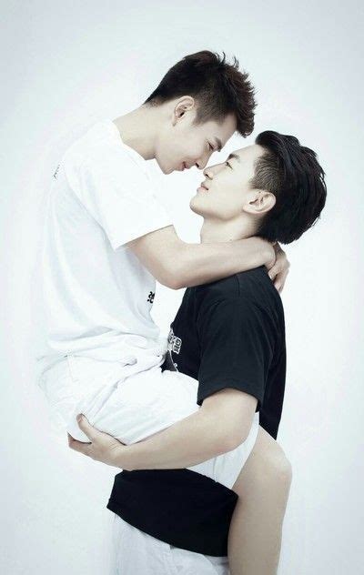 Découvrez 190 idées de Gay mignon et dehommes qui s embrassent en 2025 hommes gays amour