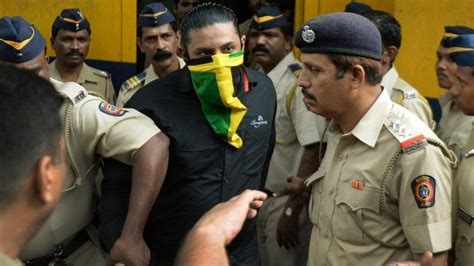 Mumbai Blasts 2006 India Court Finds 12 Men Guilty Bbc News