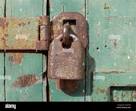 Rusted Metal Bolt Hi Res Stock Photography And Images Alamy