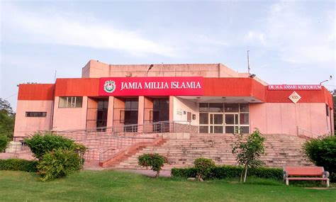 Jamia Millia Islamia Offers Year B Sc Program In Life Science With