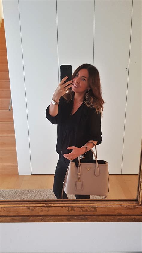 Look Del Giorno Total Black Con Accessori Nude Beige No Time For Style