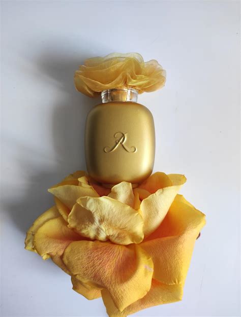 Ballerina No 5 Les Parfums de Rosine perfume - a fragrance for women 2019