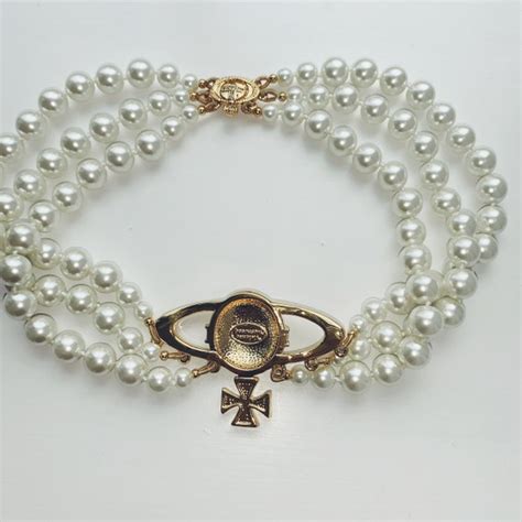 Vivienne Westwood Gold Triple Row Pearl Choker Neckla Gem