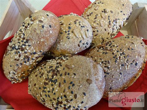 Panini Integrali Con Esubero Di Pasta Madre Il Piatto GiustoIl Piatto