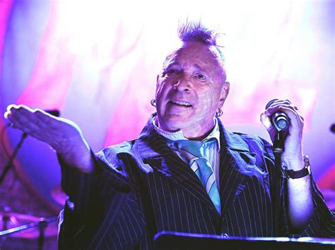 They Re Trying To Get Away With Karaoke John Lydon Slams The Sex Pistols For Replacing Him