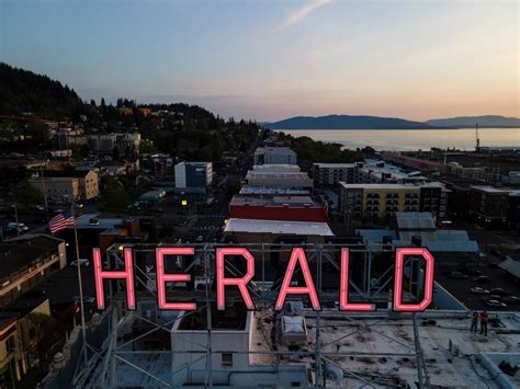 What’s the Deal With: The colors in the Herald sign? | Cascadia Daily News