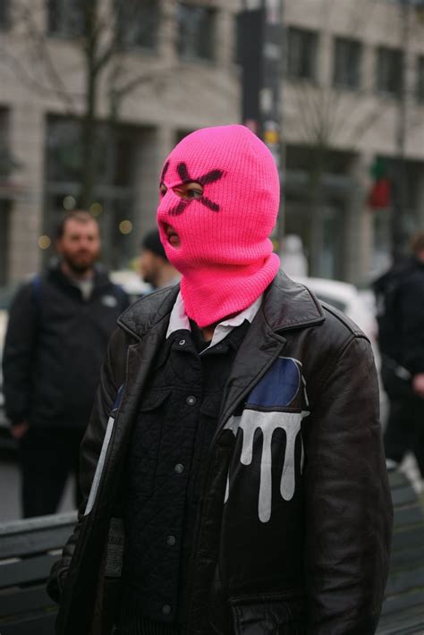 Убийцы акция Pussy Riot в Берлине Карта Berlin