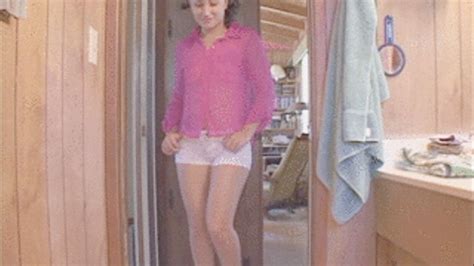 Gabriella Paltrova Pees And Shaves Her Pussy HANDJOB AND PEEING BOTIQUE Clips4sale