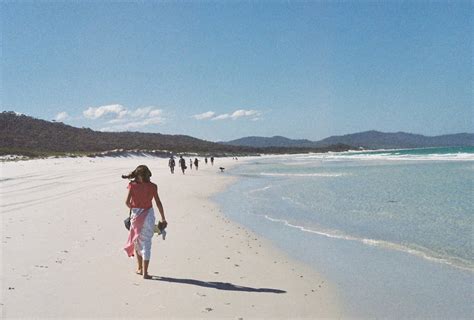 Friendly Beaches and Family — Freycinet Experience Walk