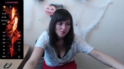 Amateur Chubby Big Ass Milf Webcaming At Home