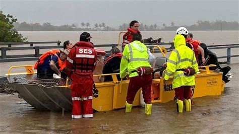 Troops Called In To Evacuate Far North Queensland Town Amid Severe Flooding Sbs News