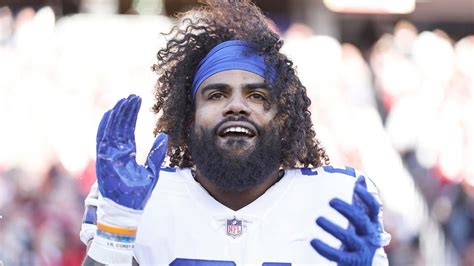 Ezekiel Elliott Signs One Year Deal With The New England Patriots