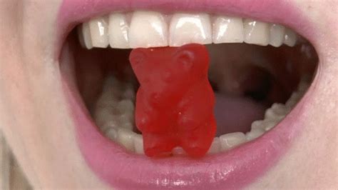 Walhalla Street A Beautiful Blonde With Big Boogers WMV HD 720p