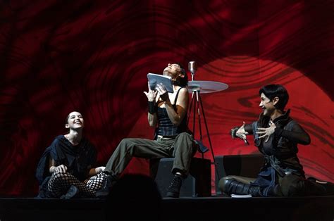 Elisabetha Gruener dirige y actúa el nuevo montaje de Los Monólogos de la Vagina Desde Puebla