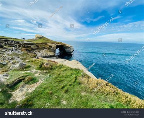 769 Tunnel Beach Dunedin New Zealand Images Stock Photos And Vectors