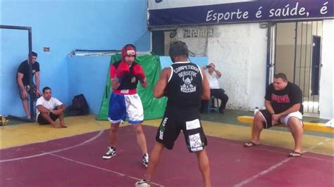Berserk Escola De Boxe - Mauro Pedra Round 1 - Berserk Escola de Boxe - YouTube