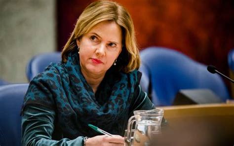 Minister Van Nieuwenhuizen Bezoekt Terschelling Dagblad Van Het Noorden