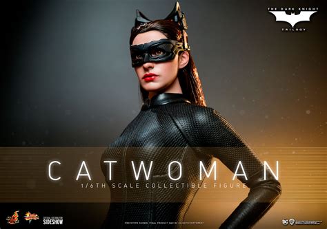 First Look Hot Toys Catwoman Comix Asylum