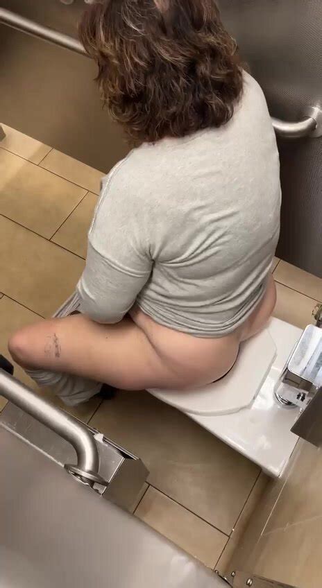 Overstall BBW Tease ThisVid