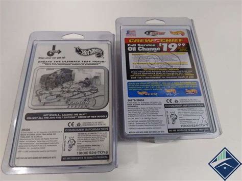 2000 First Edition Hot Wheels Jiffy Lube And Special Edition Hot Wheels Penske SCool Bus