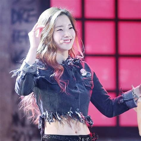 Dahyun And Her Cute Belly Button R Kpopmidriff