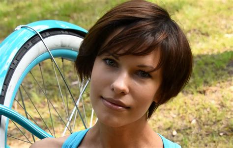 Wallpaper Look Bike Face Model Brunette Susi R Suzanne For Mobile