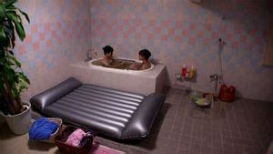 Assista レズソープで洗体 レズ 洗体 ソープ Porn SpankBang