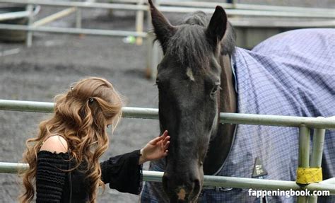 Brenna Winters Brennawinters Nude OnlyFans Leaks Fappening FappeningBook