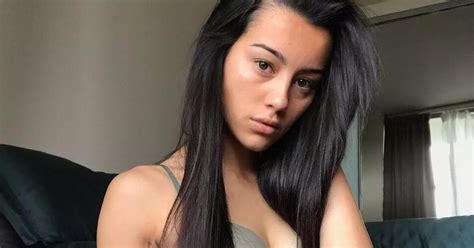 Women Conned Into Fake Underwear Model Auditions Told Nude Photos To