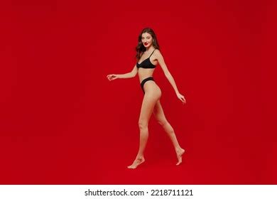 3 Thousand Naked Women Jumping Royalty Free Images Stock Photos Pictures Shutterstock