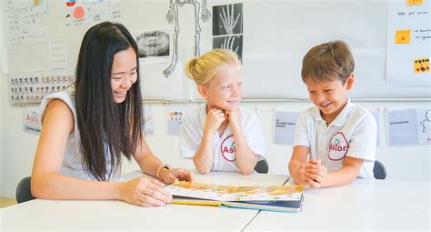 benefits  learning  language