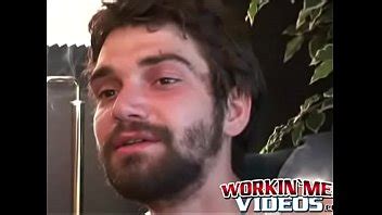 Polla desviada gotea semen después de una masturbación apasionada XVIDEOS