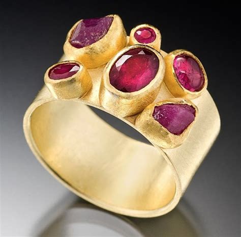 Стиль авангард в ювелирных украшениях — словарь терминов в ювелирной ...