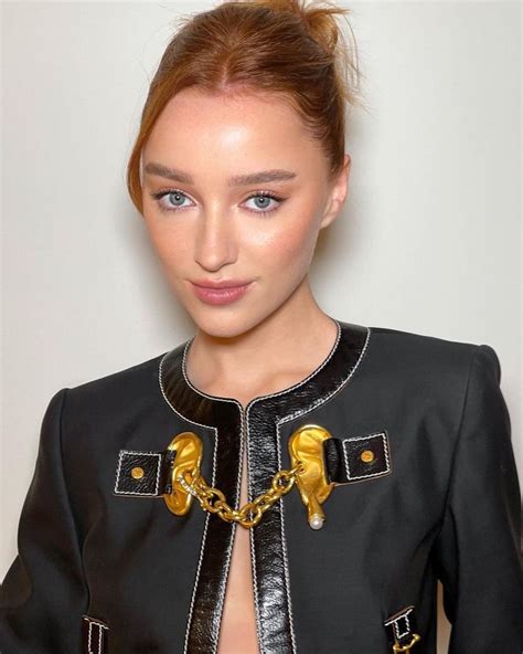 Charlotte Tilbury Mbes Instagram Post Phoebe Dynevors Red Carpet