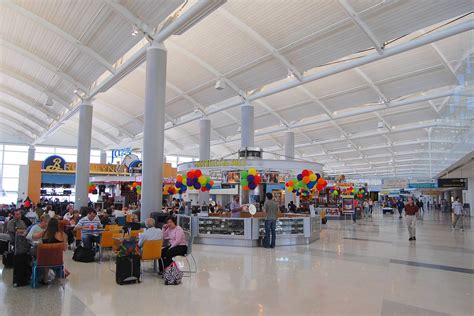Getting Around With New York Habitat Newark Airport Guide New York