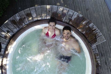 Adding Some Luxury To Your Garden With A Hot Tub Internet Vibes