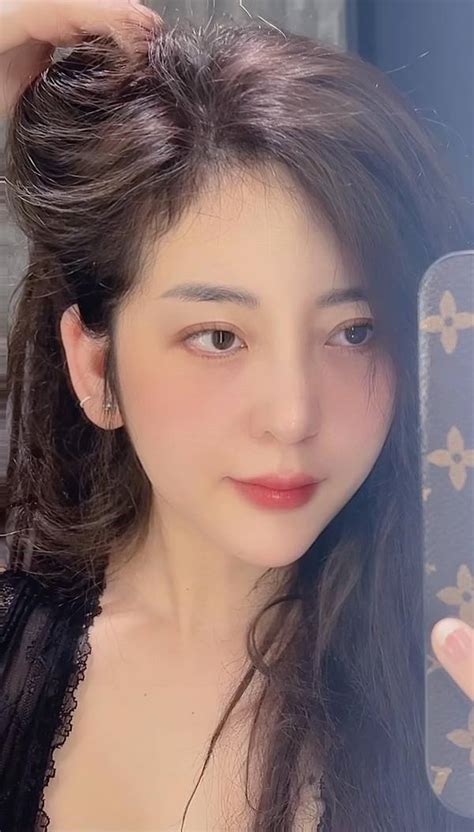 Top Nh Tiktoker Nguy N Thanh Tuy N Bikini Sexy C C Hot