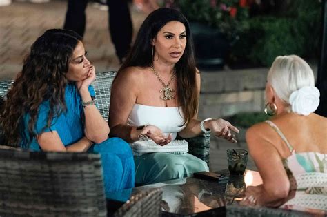 jennifer aydin jersey mike 4