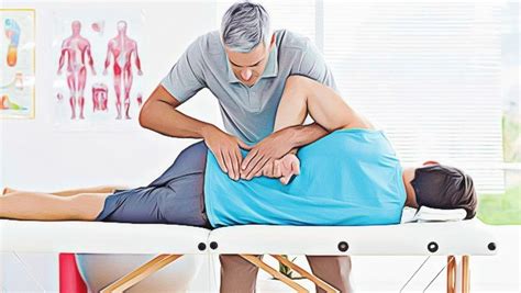 The top 29 upper back pain relief tips and exercises at home