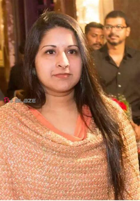 Sangeeta Vijay Biography, Age, Photos and Family - B4blaze