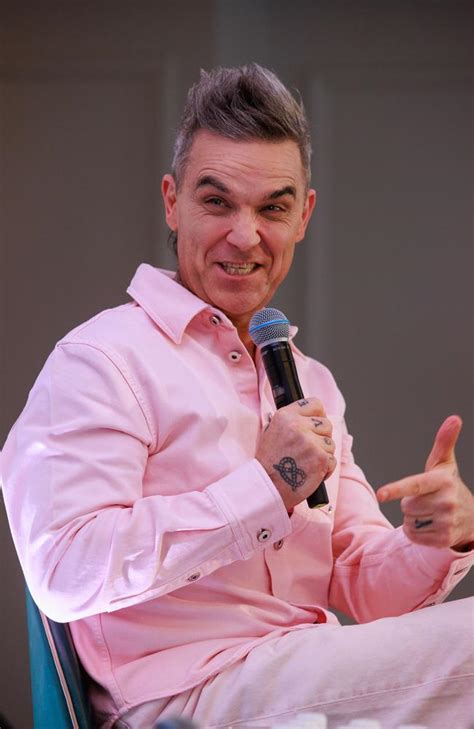 Robbie Williams Fires Back At Sex Question As He Kicks Off His Australian Tour Townsville
