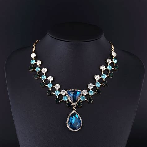 China Fashion Big Saphire Crystal Diamond Necklace For Women Photos