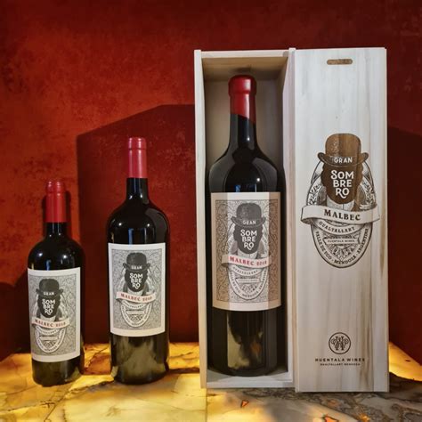 Gran Sombrero Malbec Botella Doble Magnum Lts Con Caja De Madera