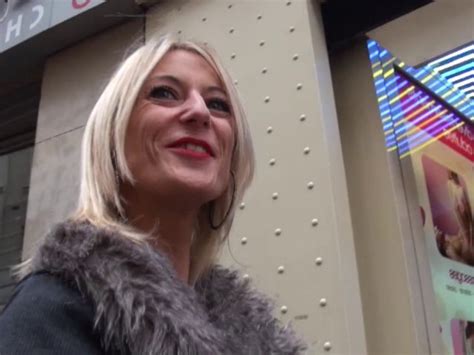 Apres Midi Bien Hard Dans Un Sex Shop Parisien Video Amateur Gratuite