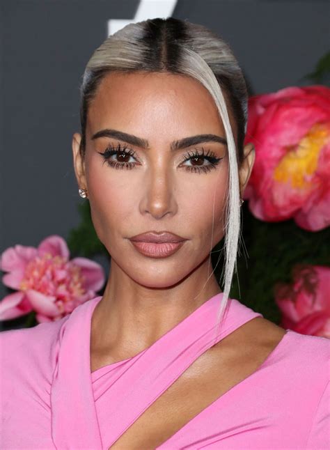 Kim Kardashian Braless Pokies Hot Celebs Home