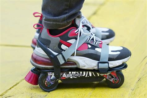 Airtrick E-Skates quickly add powered wheels to users' shoes