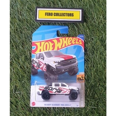 Hot Wheels Chevy Silverado Trail Boss Lt Shopee Malaysia