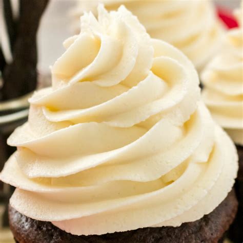 Top 3 Buttercream Frosting Recipes